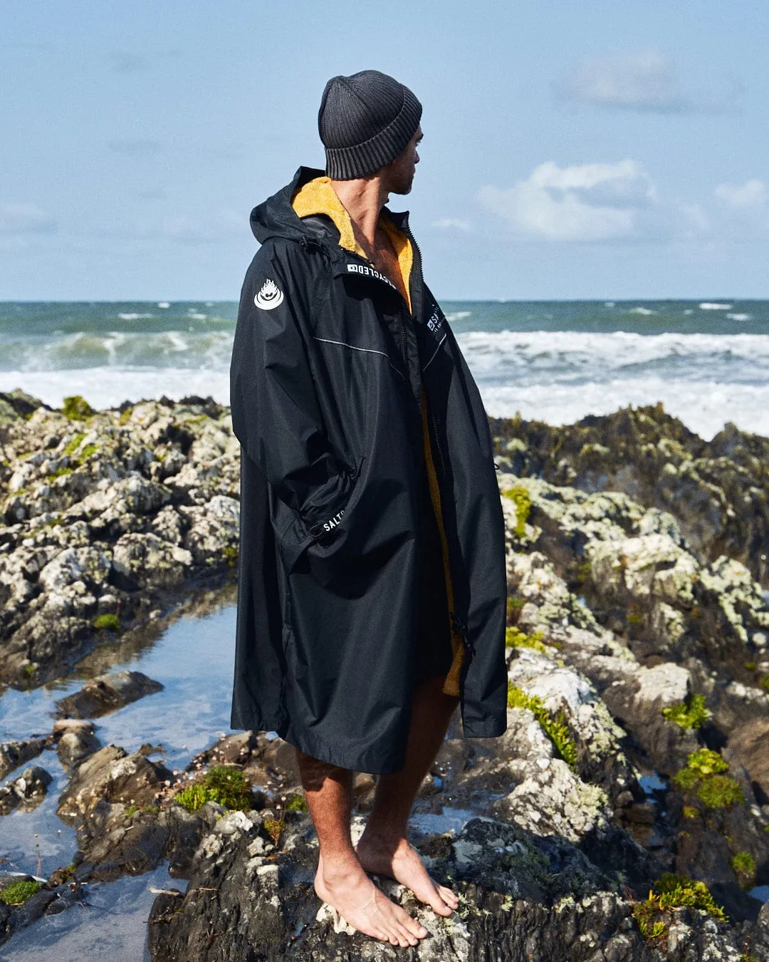 3 in 1 Recycled Changing Robe - Black/Yellow