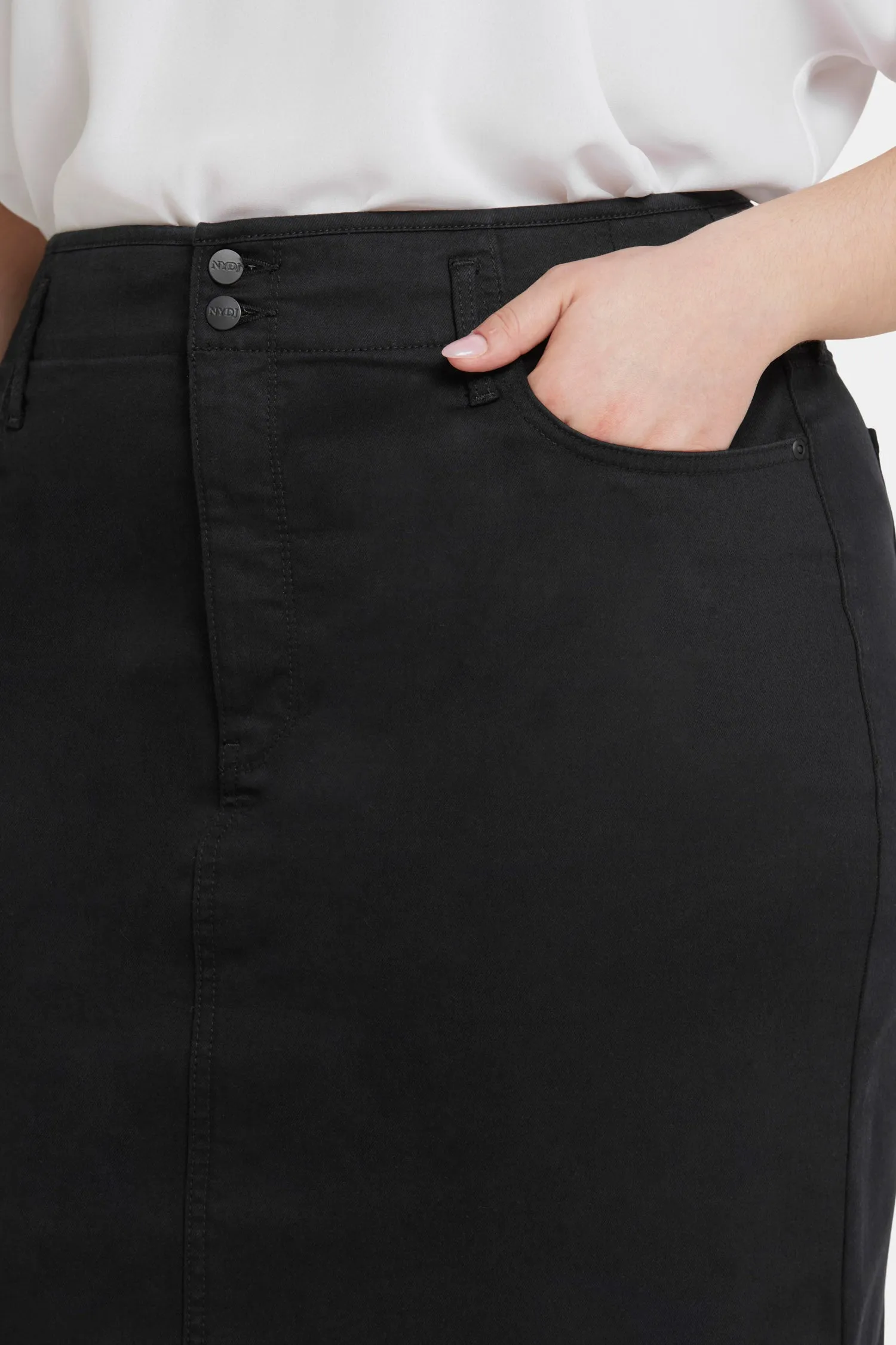 High Waist Skirt In Plus Size - Black