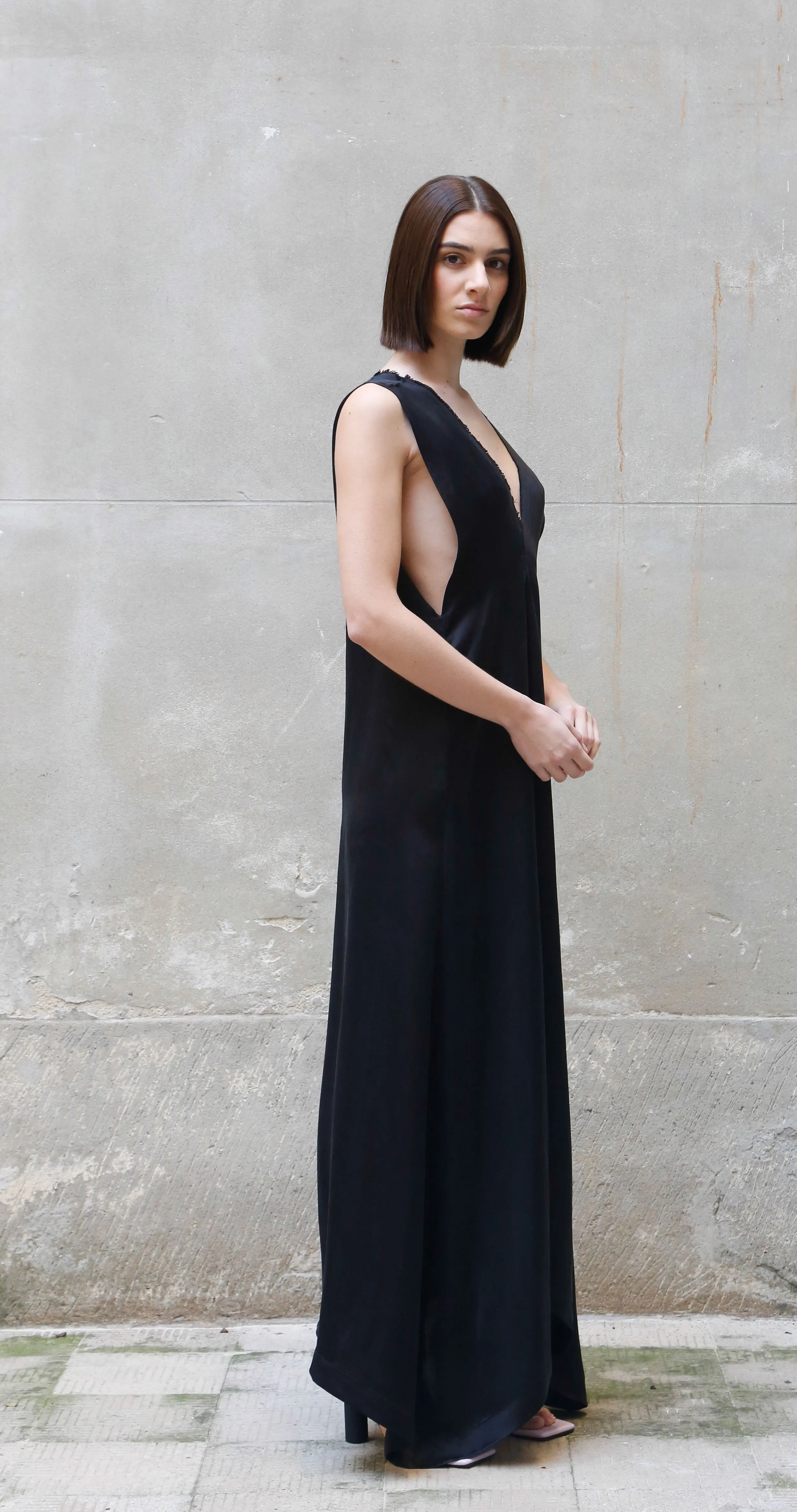 SLEEVELESS BEMBERG MAXI DRESS