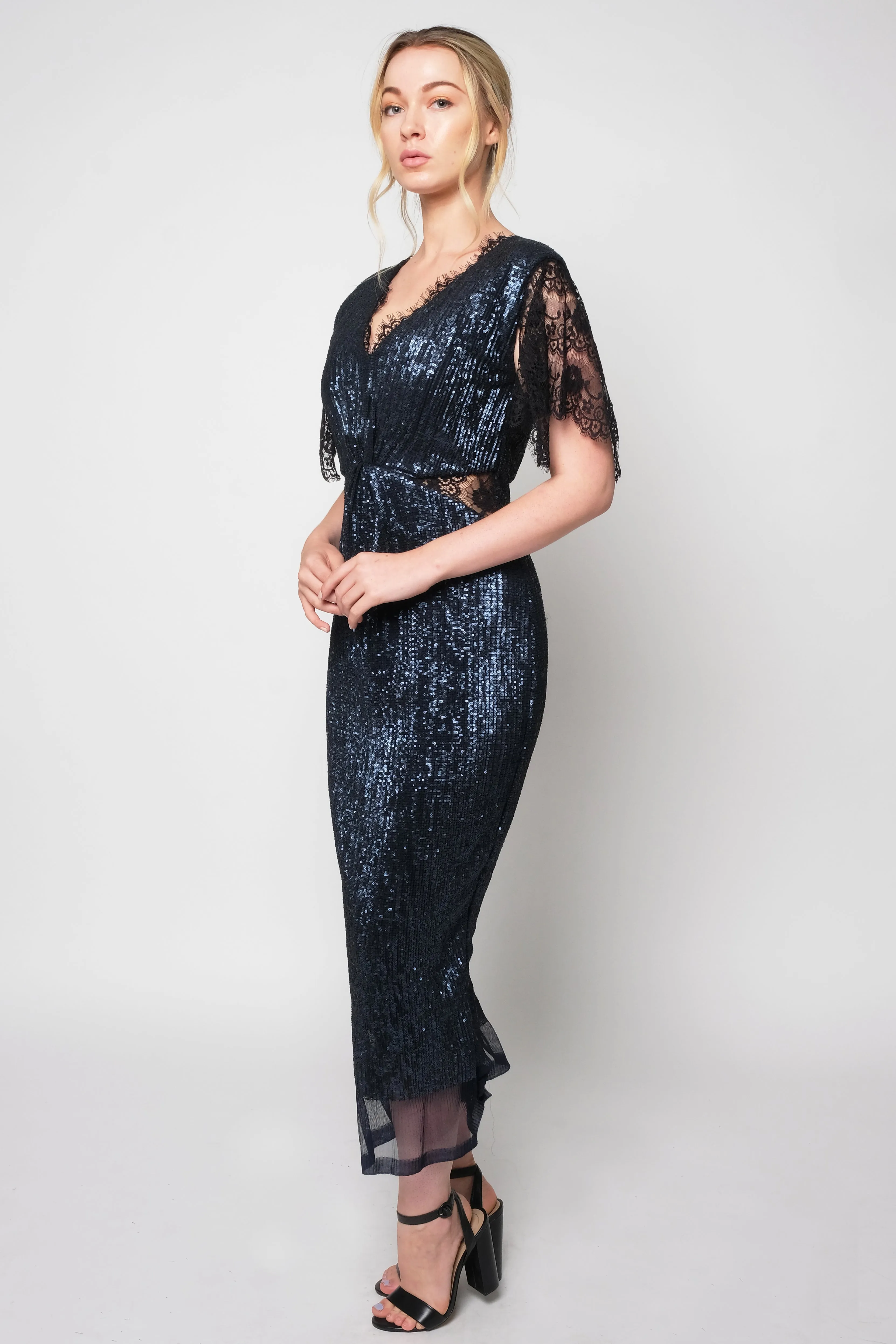 Slinky sequins cocktail dress with lace sleeves