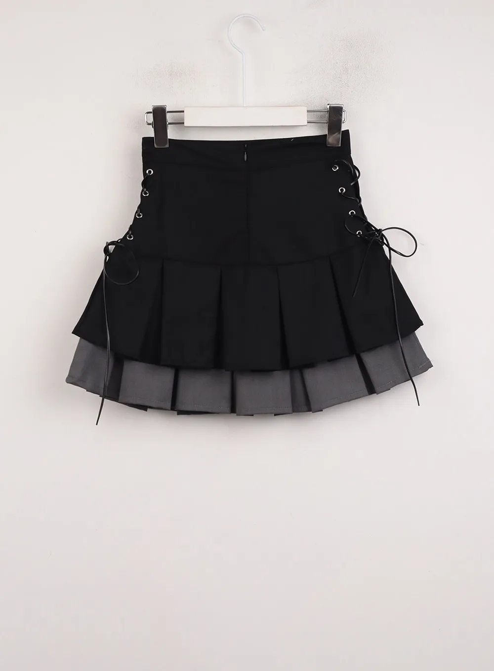 Two-Layered Pleated Mini Skirt IJ411