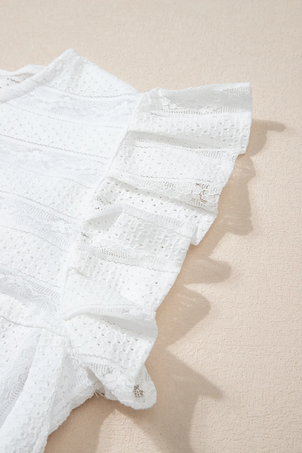 White Ruffled Lace Splicing Flowy Crewneck Sleeveless Shirt – Effortless Elegance, Full of Sass 👗✨